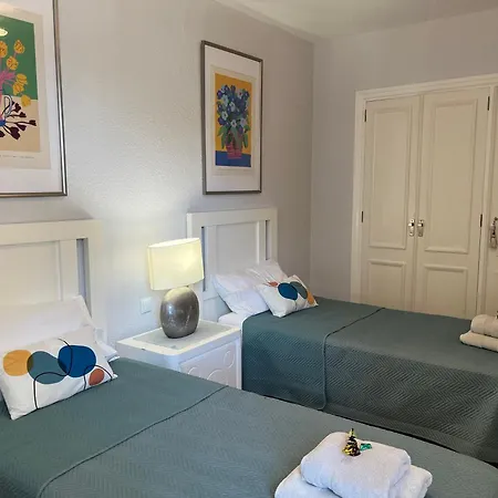 Beachfront In Apartment